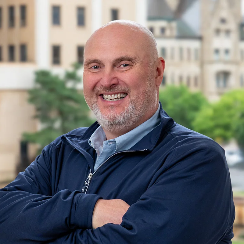 keith robinson headshot